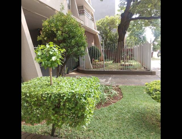 2 BEDROOM APARTMENT FOR SALE IN ARCADIA